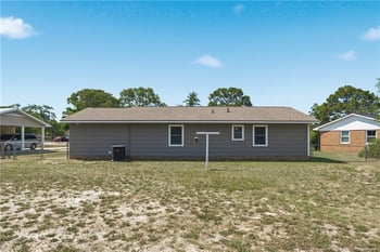 5931 Spinner Rd, Hope Mills, NC 28348