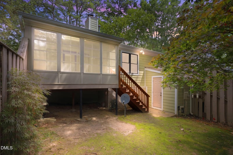 5932 Carmel Ln, Raleigh, NC 27609
