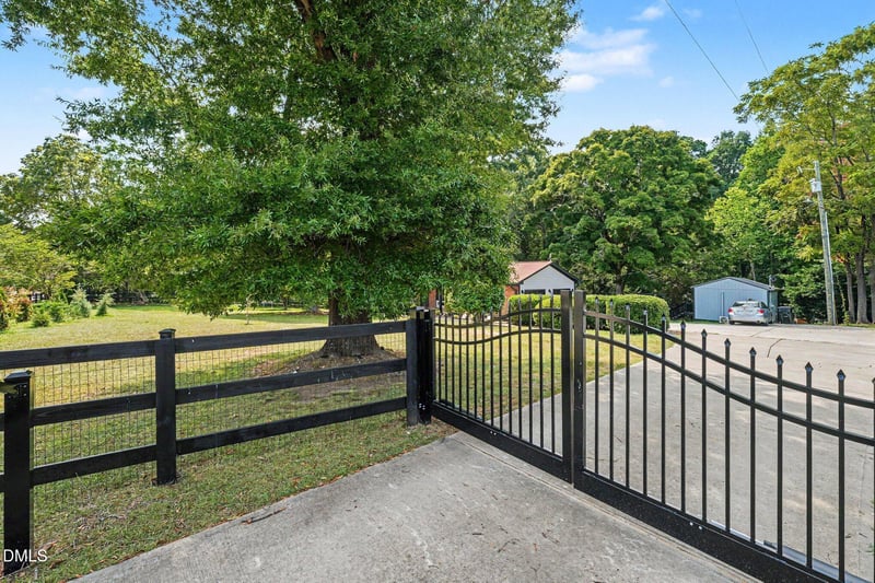 5932 Johnson Pond Rd, Fuquay Varina, NC 27526