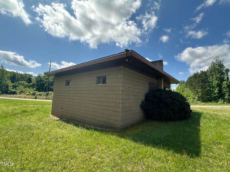 5934 Boston Rd, Roxboro, NC 27574