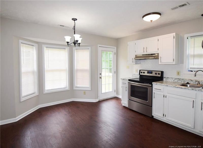 5935 Bloomsbury Dr, Fayetteville, NC 28306