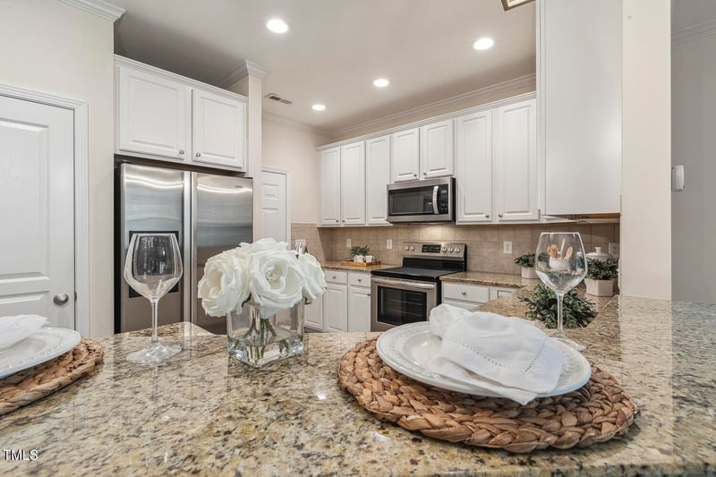 5936 Hourglass Ct, Raleigh, NC 27612