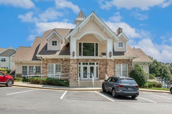 5936 Hourglass Ct, Raleigh, NC 27612