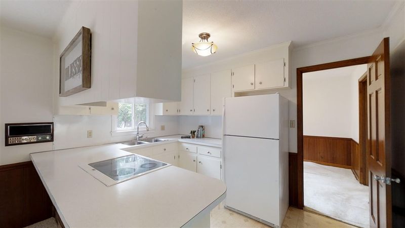 5937 S Sharon Dr, Raleigh, NC 27603