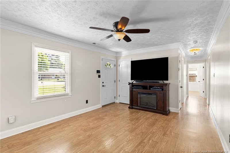 5938 Spinner Rd, Hope Mills, NC 28348
