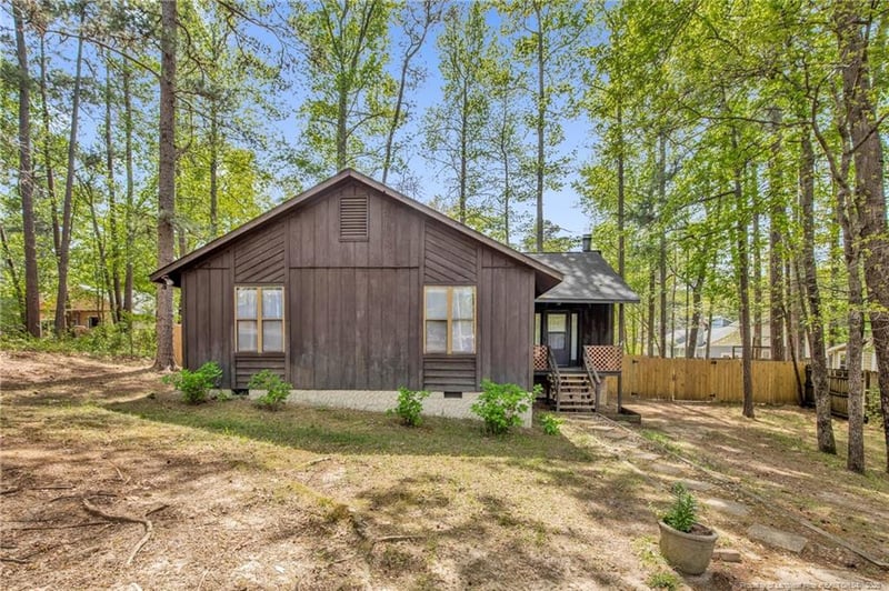 5939 Waters Edge Dr, Fayetteville, NC 28314