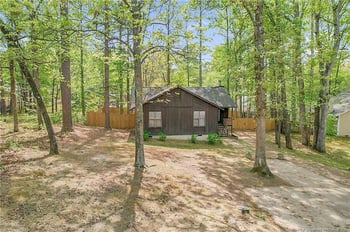 5939 Waters Edge Dr, Fayetteville, NC 28314