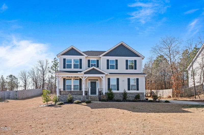 594 Executive Dr, Lillington, NC 27546