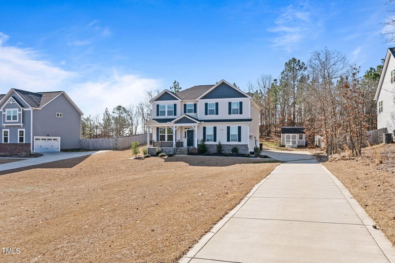 594 Executive Dr, Lillington, NC 27546