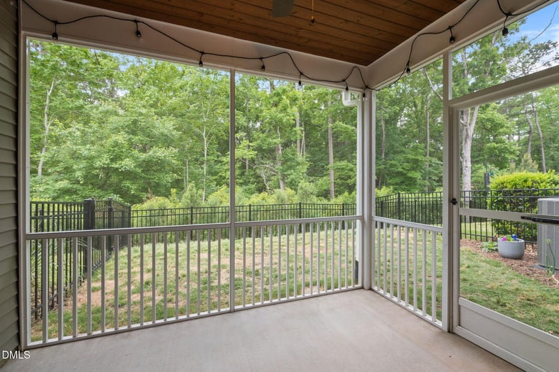 594 Historic Dr, Hillsborough, NC 27278