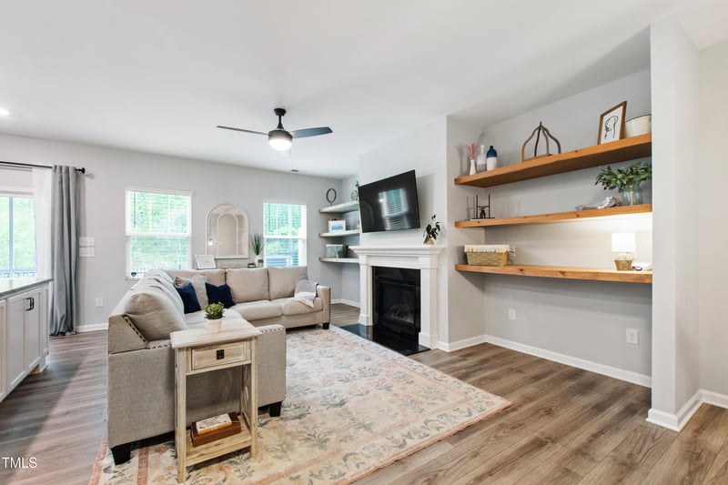 594 Historic Dr, Hillsborough, NC 27278