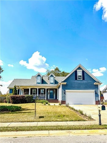 5940 Blue Sky Ln, Hope Mills, NC 28348