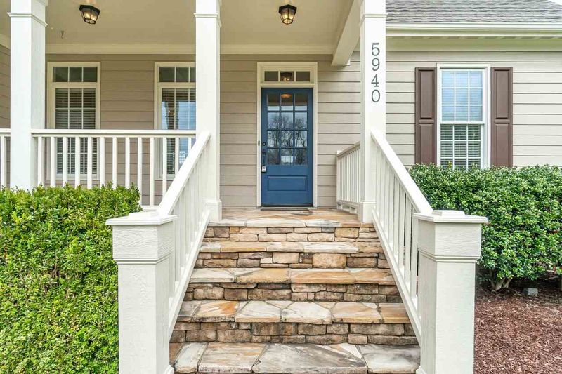 5940 Rounder Ln, Holly Springs, NC 27540