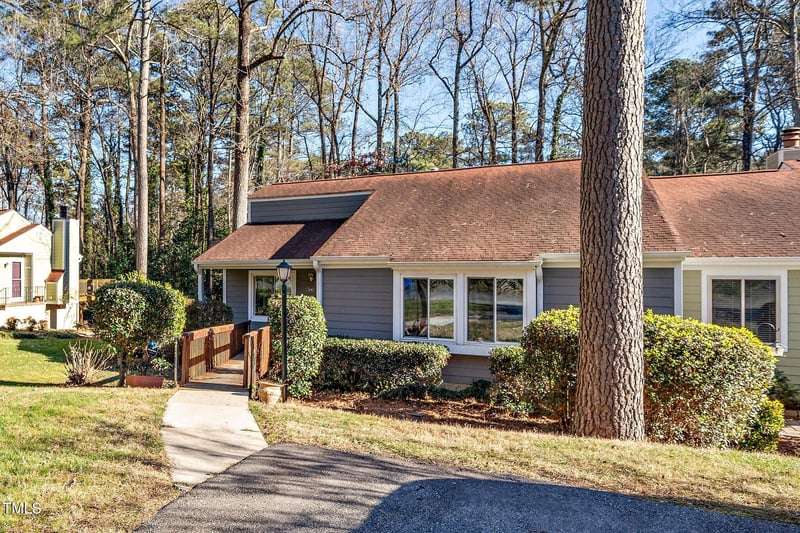 5940 Whitebud Dr, Raleigh, NC 27609