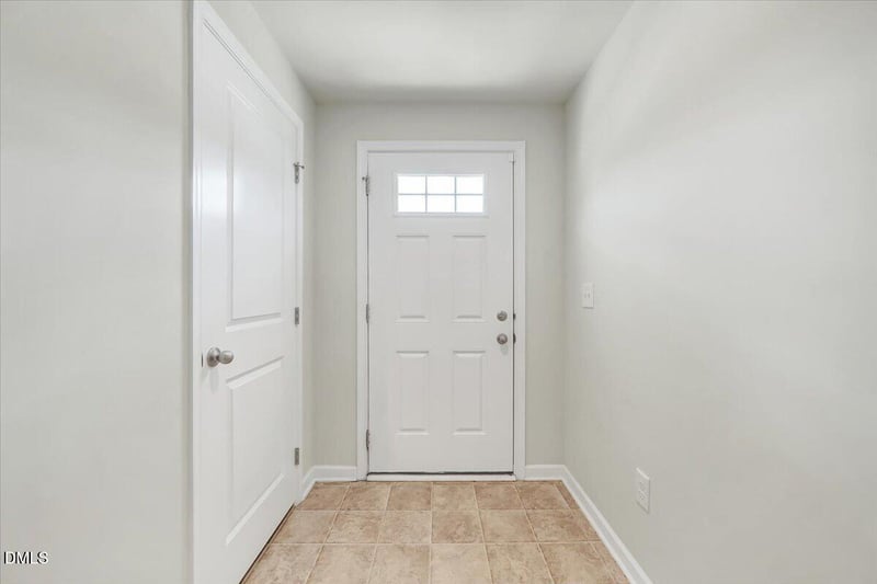 5941 River Landings Dr, Raleigh, NC 27616