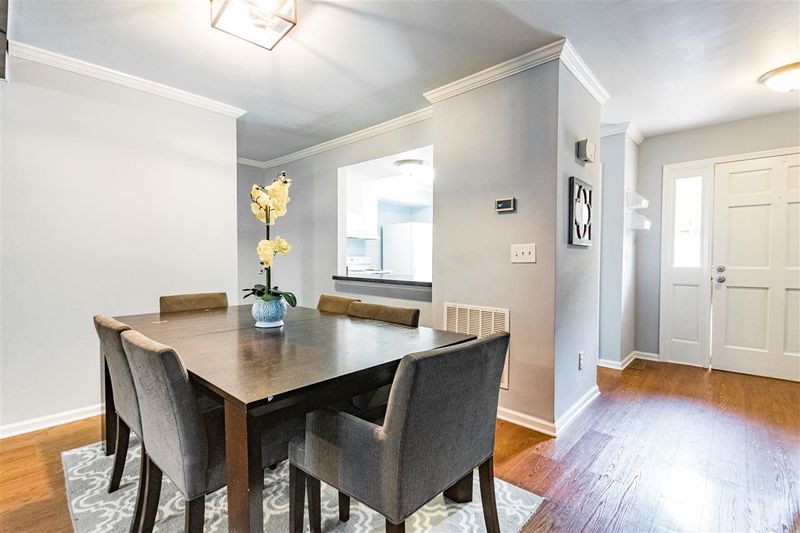 5945 Dixon Dr, Raleigh, NC 27609