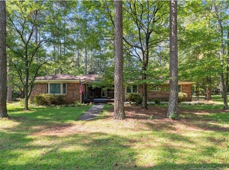 5945 Muscat Rd, Hope Mills, NC 28348