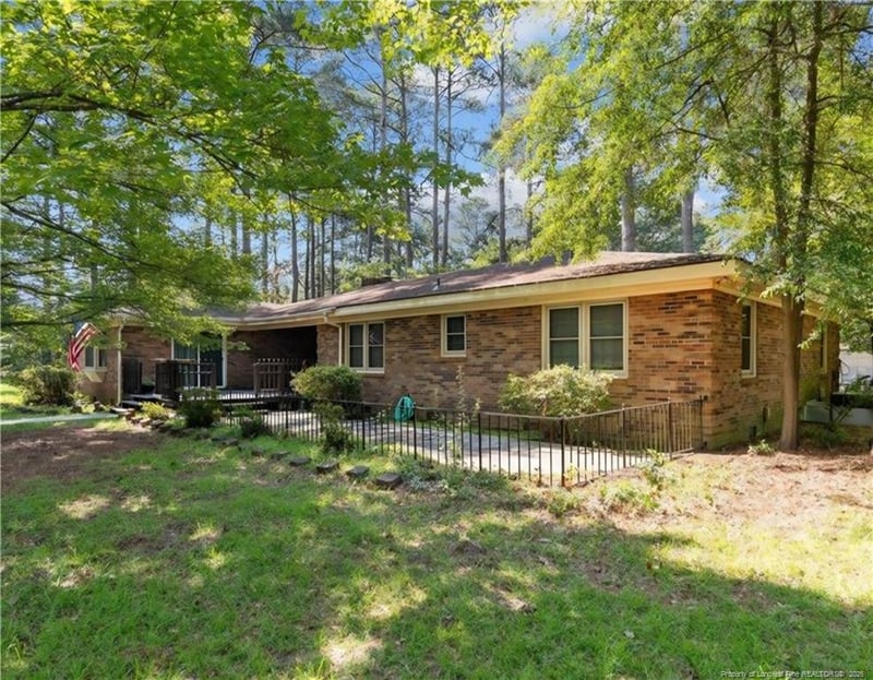 5945 Muscat Rd, Hope Mills, NC 28348