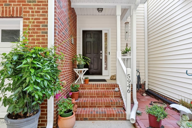 5946 Kohler Ln, Raleigh, NC 27616