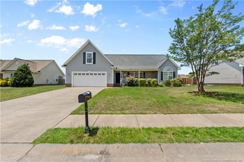 5946 Lillytrotter Dr, Hope Mills, NC 28348