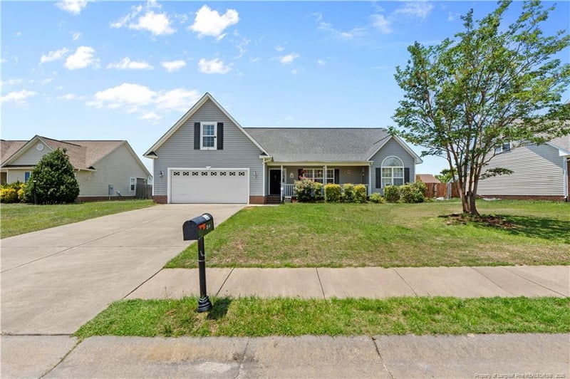 5946 Lillytrotter Dr, Hope Mills, NC 28348