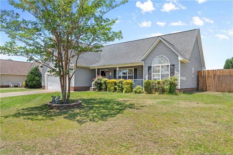 5946 Lillytrotter Dr, Hope Mills, NC 28348
