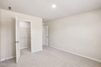 5947 Fallowfield Ln, Raleigh, NC 27616