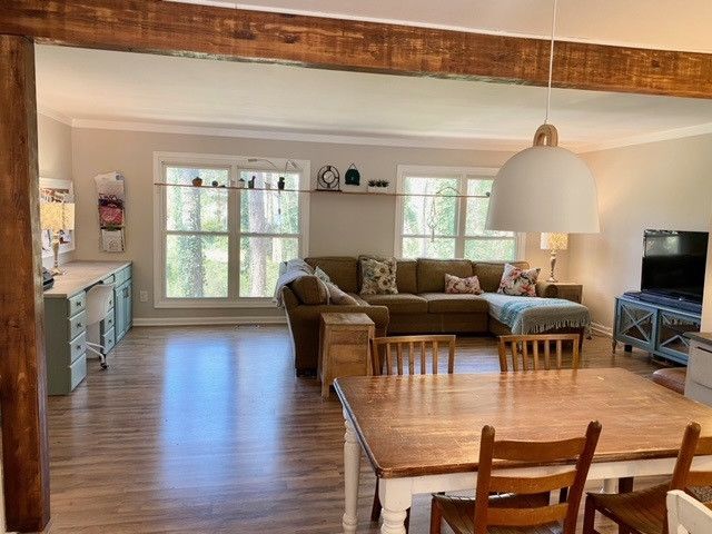 5949 Dixon Dr, Raleigh, NC 27609