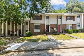 595 Winding Creek Rd, Fayetteville, NC 28305