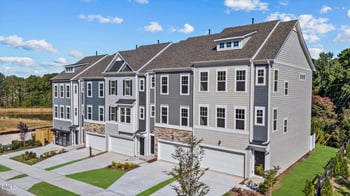 5950 Dunzo Dr, Raleigh, NC 27617