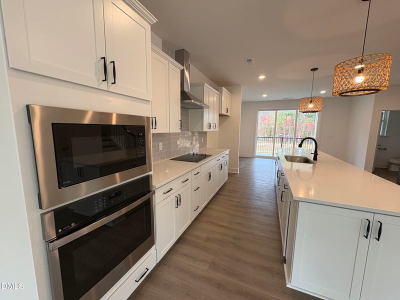 5950 Dunzo Dr, Raleigh, NC 27617