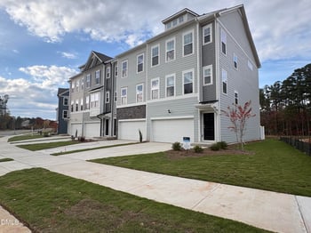 5950 Dunzo Dr, Raleigh, NC 27617