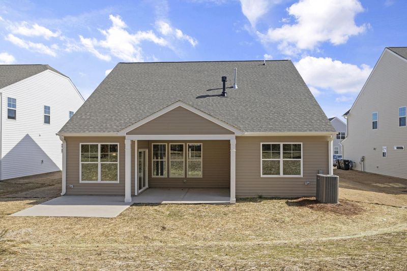 596 Brycewood Dr, Burlington, NC 27215