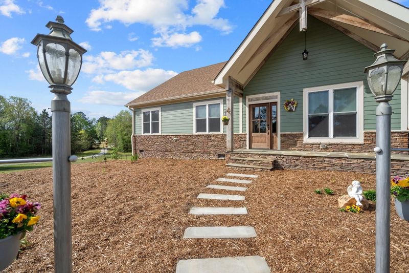 596 Darius Pearce Rd, Youngsville, NC 27596