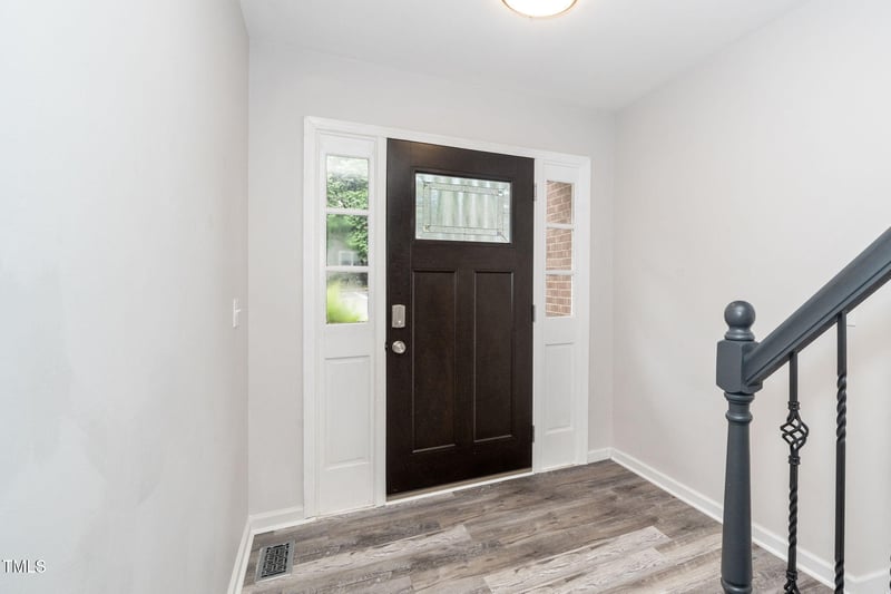 5961 Dixon Dr, Raleigh, NC 27609