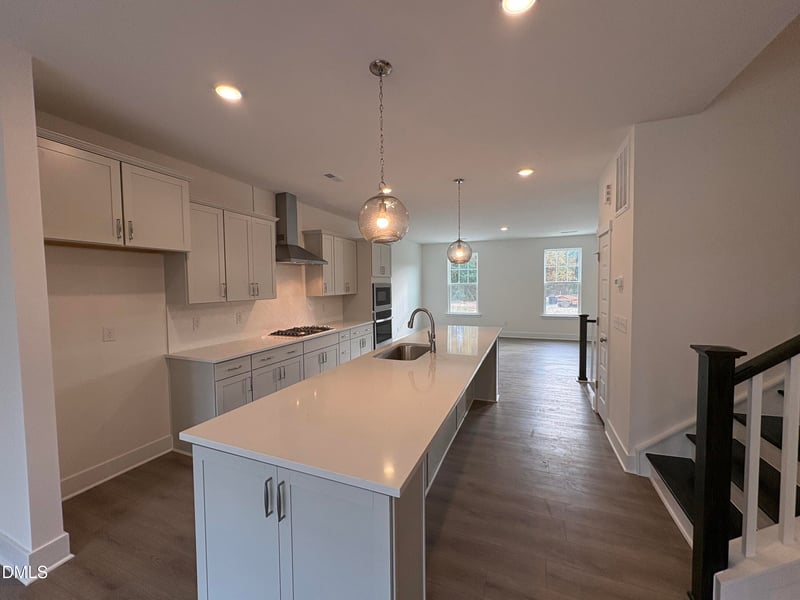 5962 Dunzo Dr, Raleigh, NC 27617