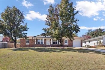 5969 Brookcliff Rd, Fayetteville, NC 28304