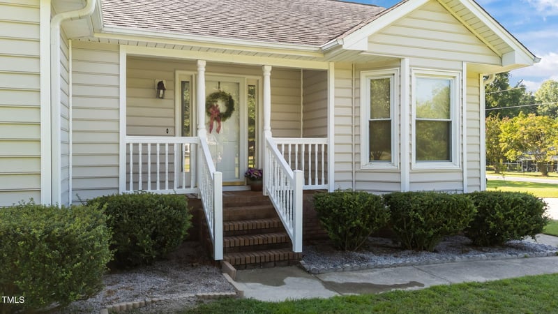 597 Corbett Rd, Clayton, NC 27520