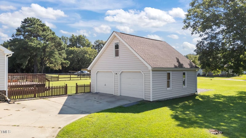 597 Corbett Rd, Clayton, NC 27520