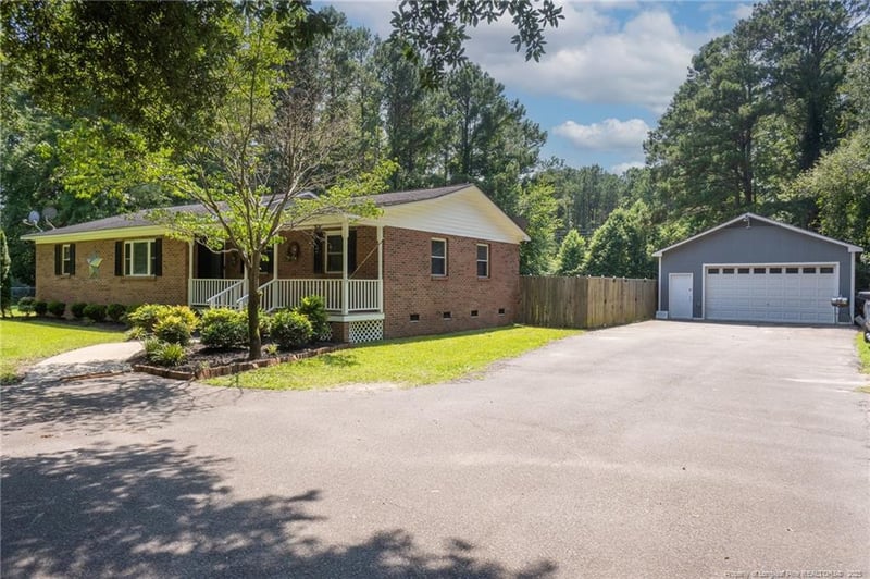 5970 King Hiram Rd, Hope Mills, NC 28348