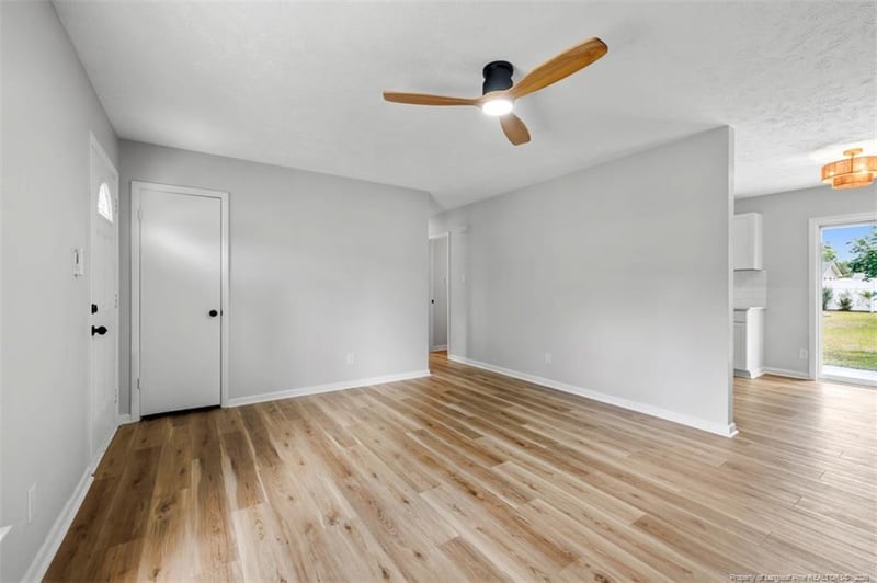 5973 Richfield Ave, Hope Mills, NC 28348