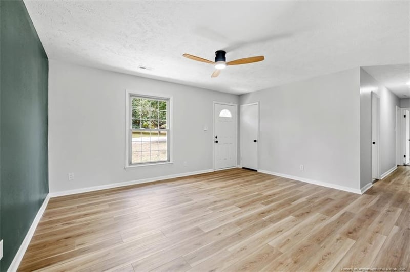 5973 Richfield Ave, Hope Mills, NC 28348