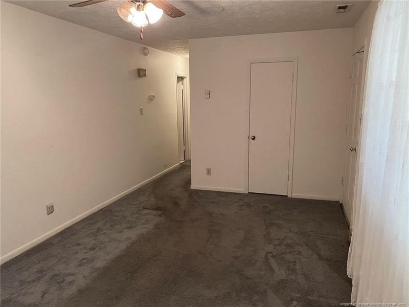 5977 Richfield Ave, Hope Mills, NC 28348