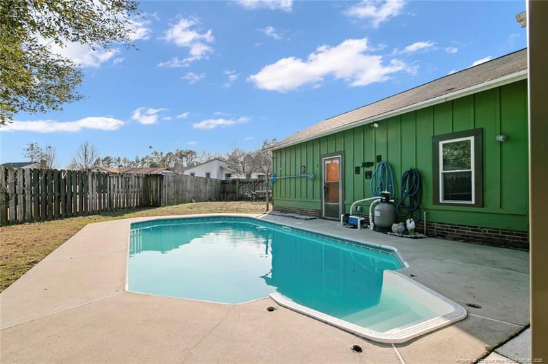5978 Brookcliff Rd, Fayetteville, NC 28304
