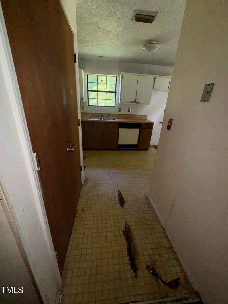 598 Bentonville Rd, Four Oaks, NC 27524