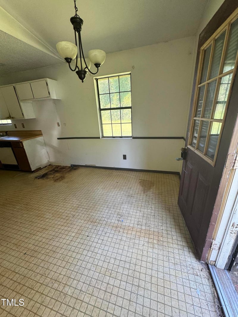 598 Bentonville Rd, Four Oaks, NC 27524