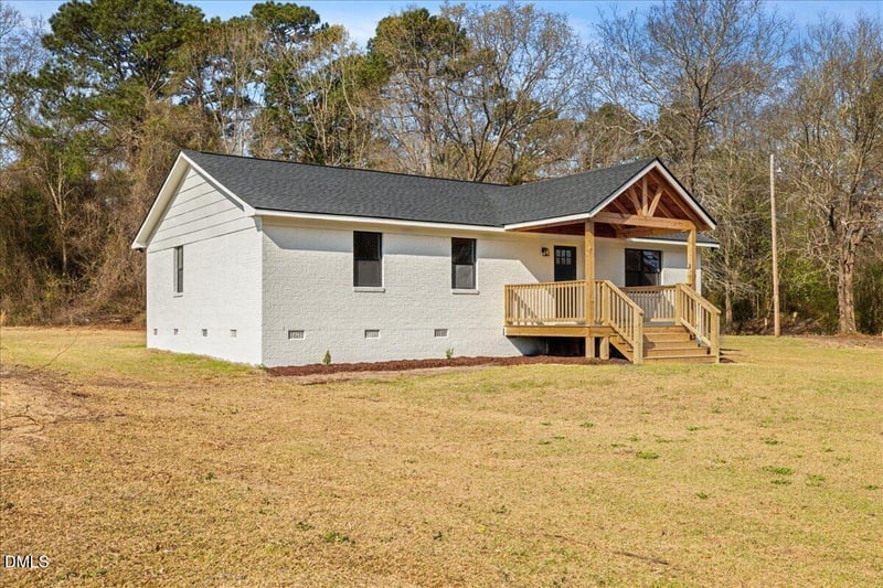 598 Bentonville Rd, Four Oaks, NC 27524