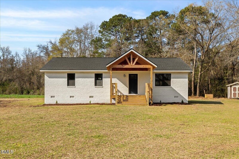 598 Bentonville Rd, Four Oaks, NC 27524