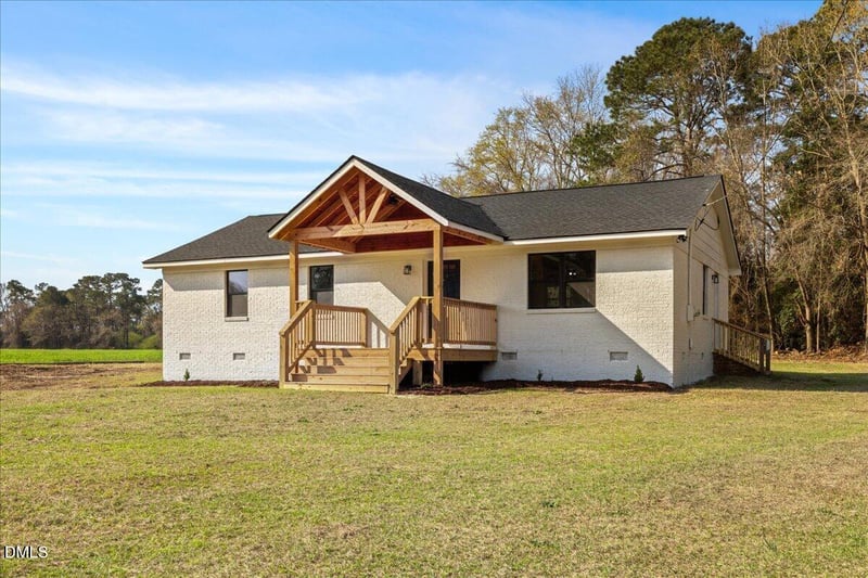 598 Bentonville Rd, Four Oaks, NC 27524