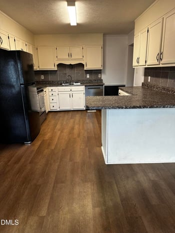 5980 Love Ct, Hope Mills, NC 28348